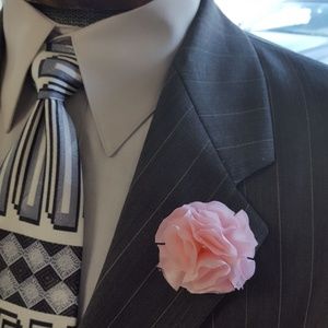 Men's flower lapel pin